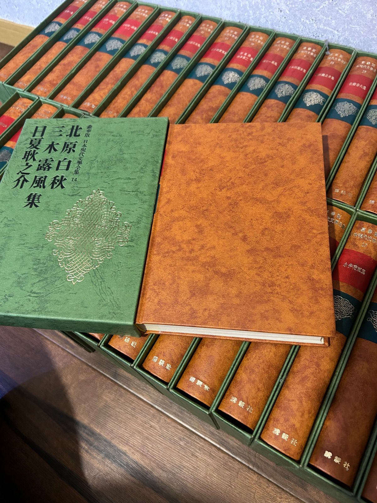 豪華版】日本現代文学全集 講談社 34巻セット（外箱付き） - メルカリ