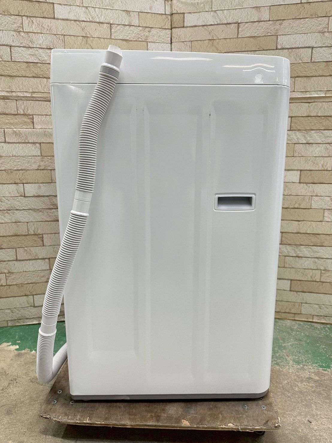 高年式】大阪送料無料☆3か月保障付き☆洗濯機☆シャープ☆6kg☆2024年