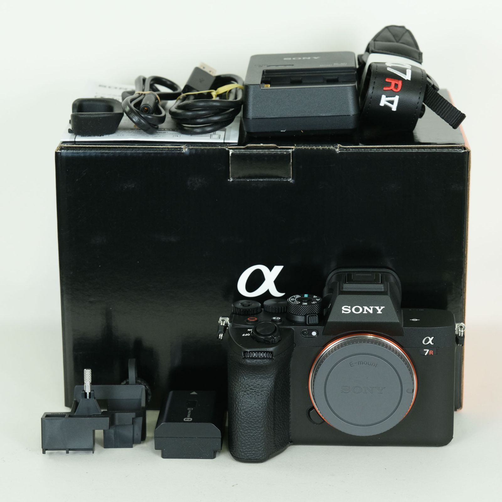 美品 | シャッター数901回] SONY α7R V（ILCE-7RM5） | SONY Eマウント