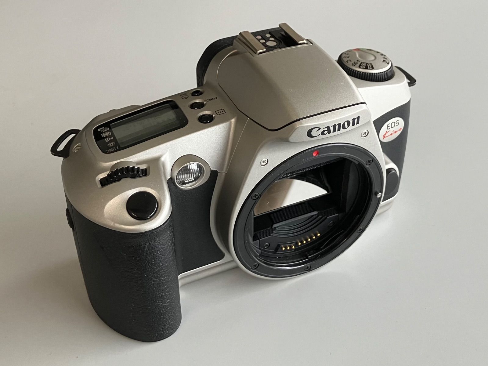 動作OK・シャッターOK】キヤノン Canon New EOS kiss ② - メルカリ