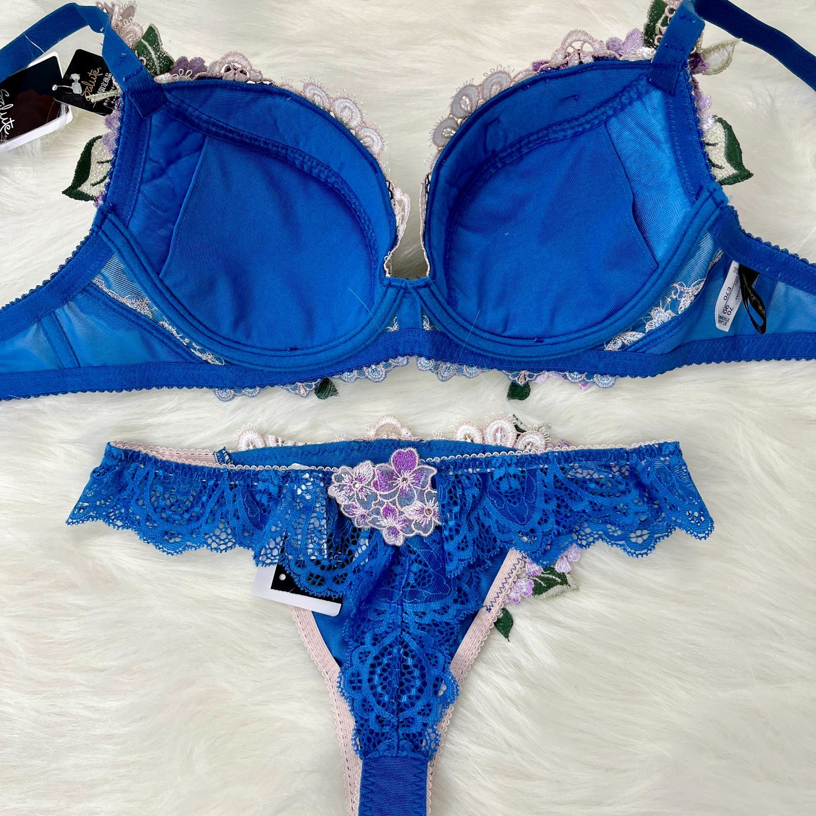 ワコール サルート49G 店舗限定 ブラ＆ソング E70／E75