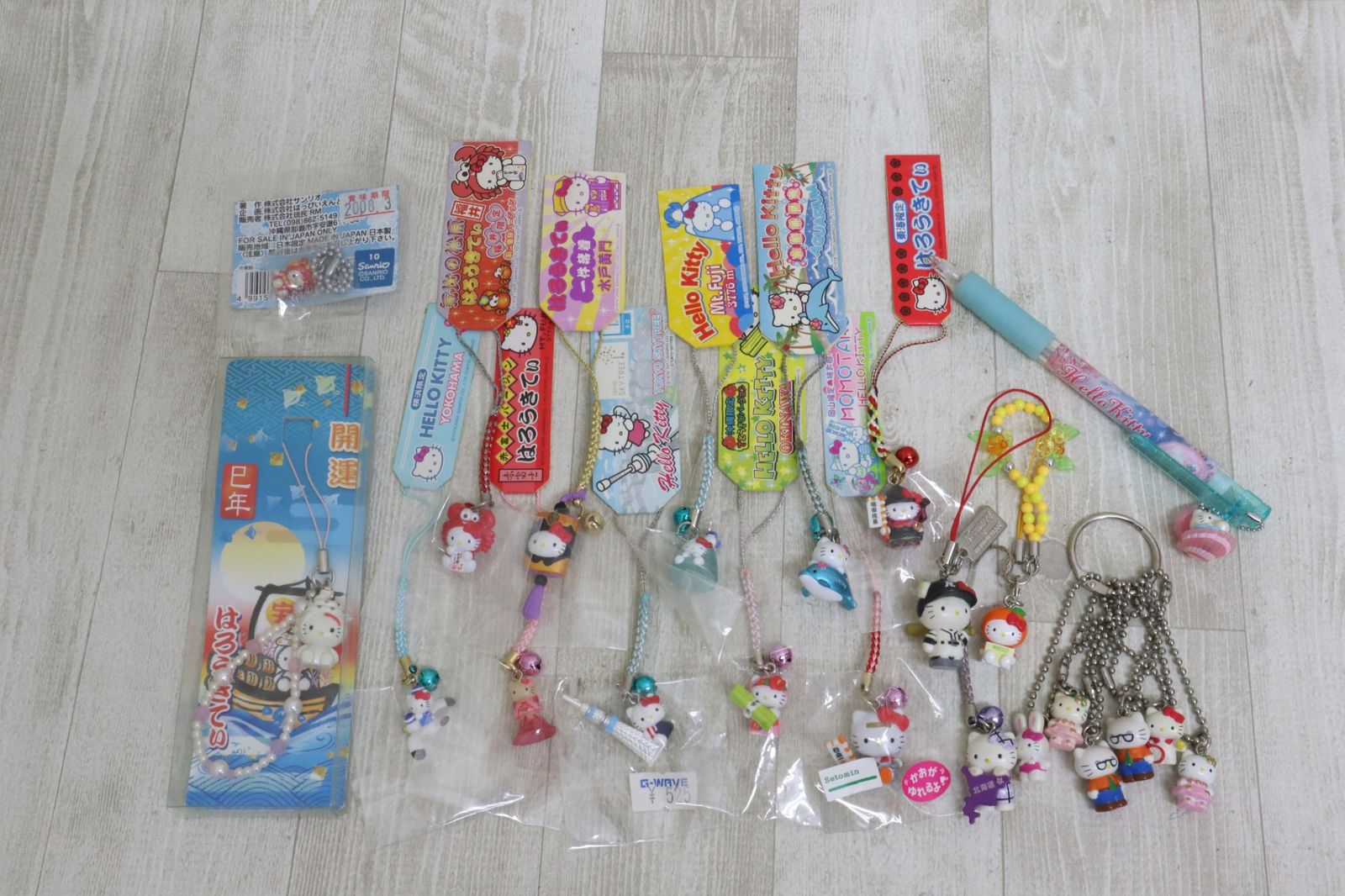 ご当地キティまとめ売り根付けストラップ ボールペンセット ご当地