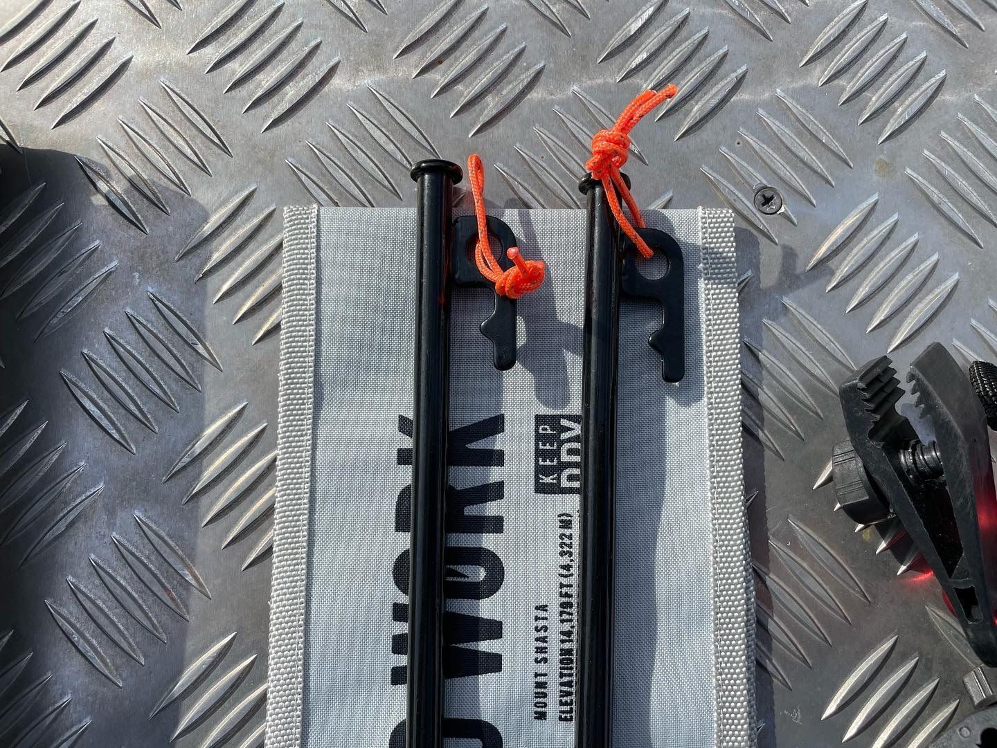 カーサイドタープ ハイエース バンライフ 車中泊 キャンピングカー