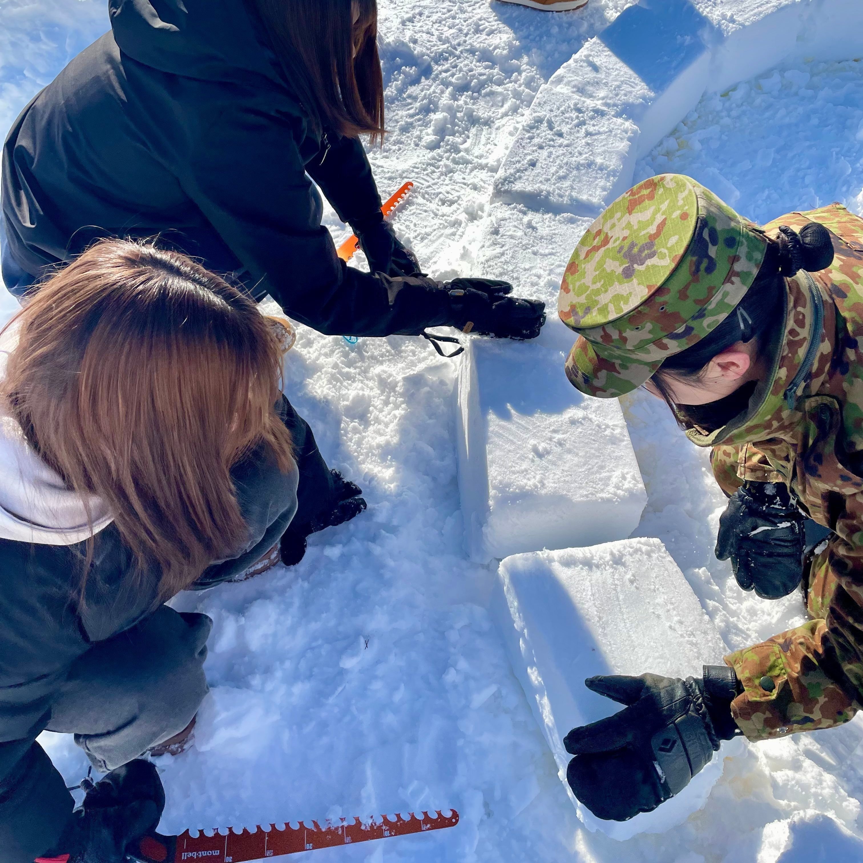 校庭が本気の雪遊び場になった日 【週刊新陽 #147】｜赤司展子