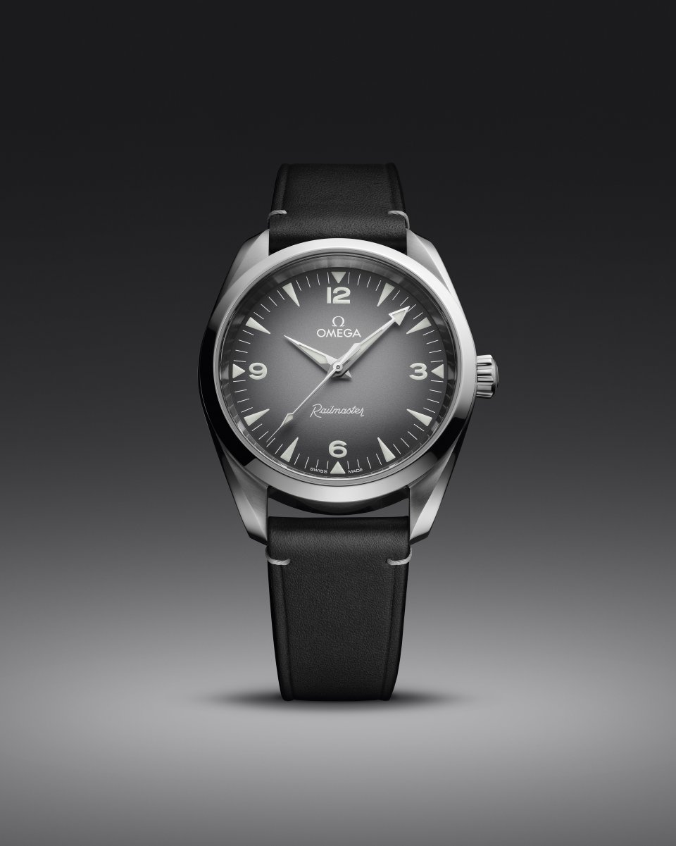 オメガ「レイルマスター」復活 ～ステンレススティール製の新