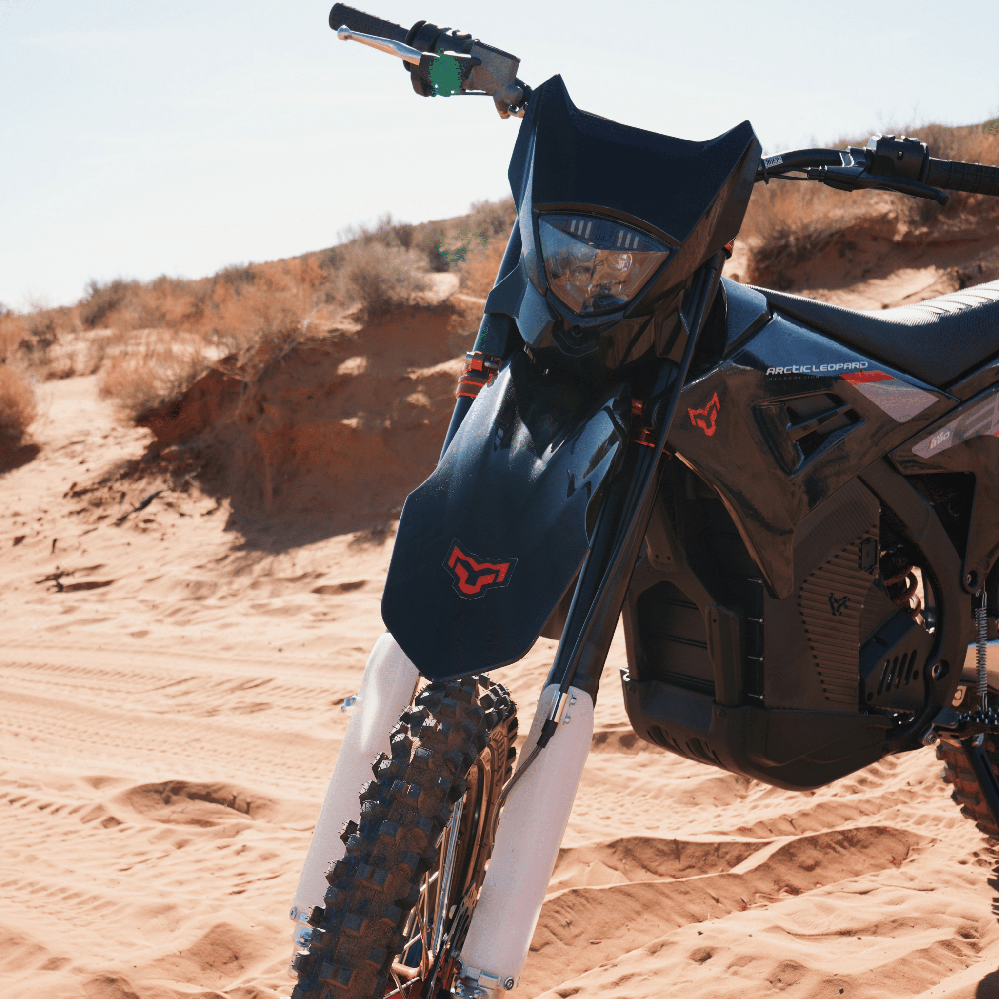 EXE 880 – Arctic Leopard USA