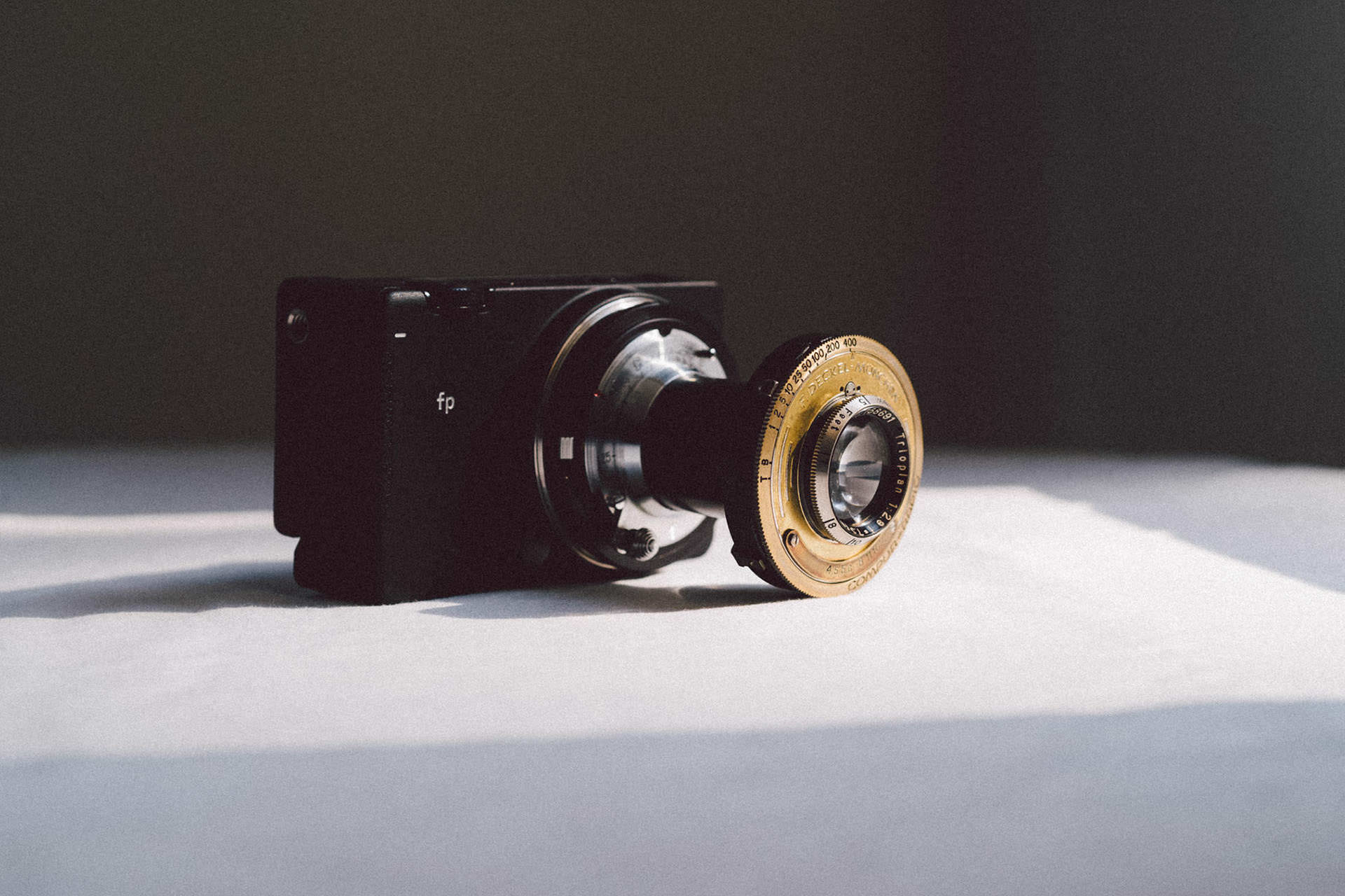 SIGMA fpにオールドレンズをつけて遊んでみた | ライカ特集 ブログ