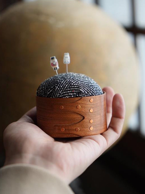 シェーカーピンクッション | AXCIS ONLINE