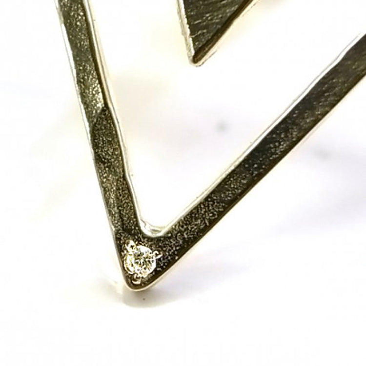 BECOME TREE DOUBLE TRIANGLE PIERCE – AY online