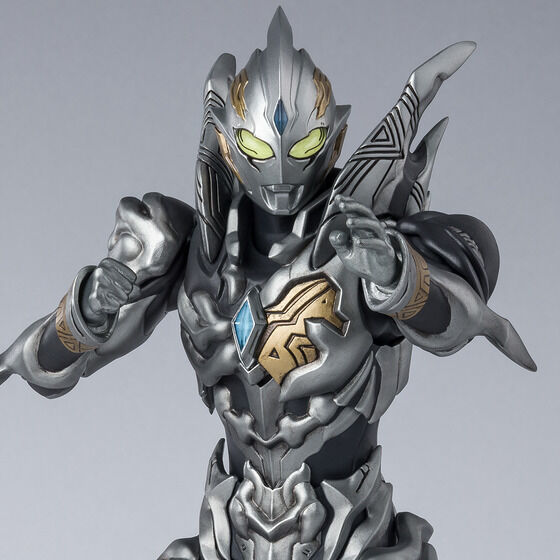 ウルトラマントリガー』トリガーダークがS.H.Figuartsでアクション