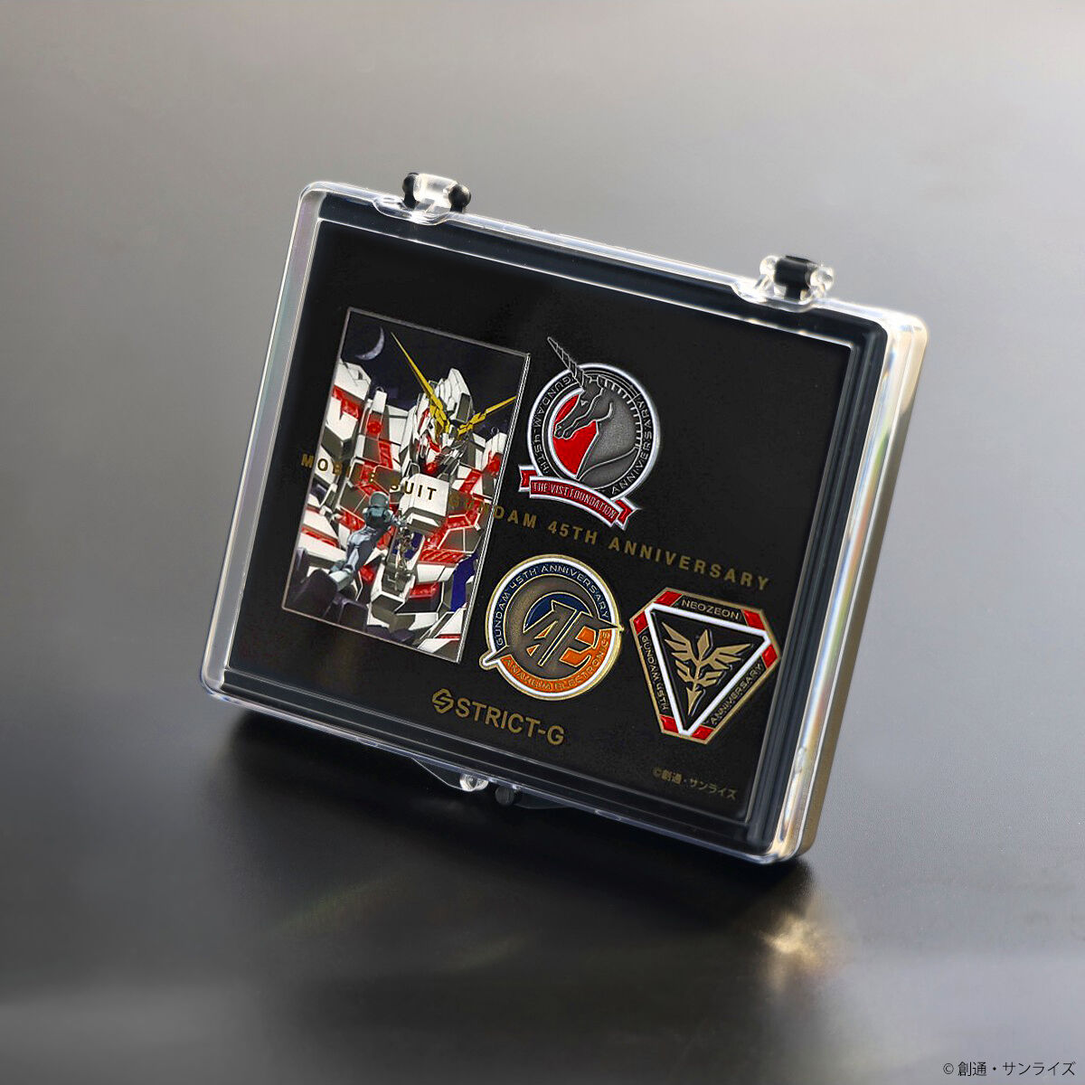 STRICT-G『機動戦士ガンダムUC』ガンダムシリーズ45周年記念ピンズ