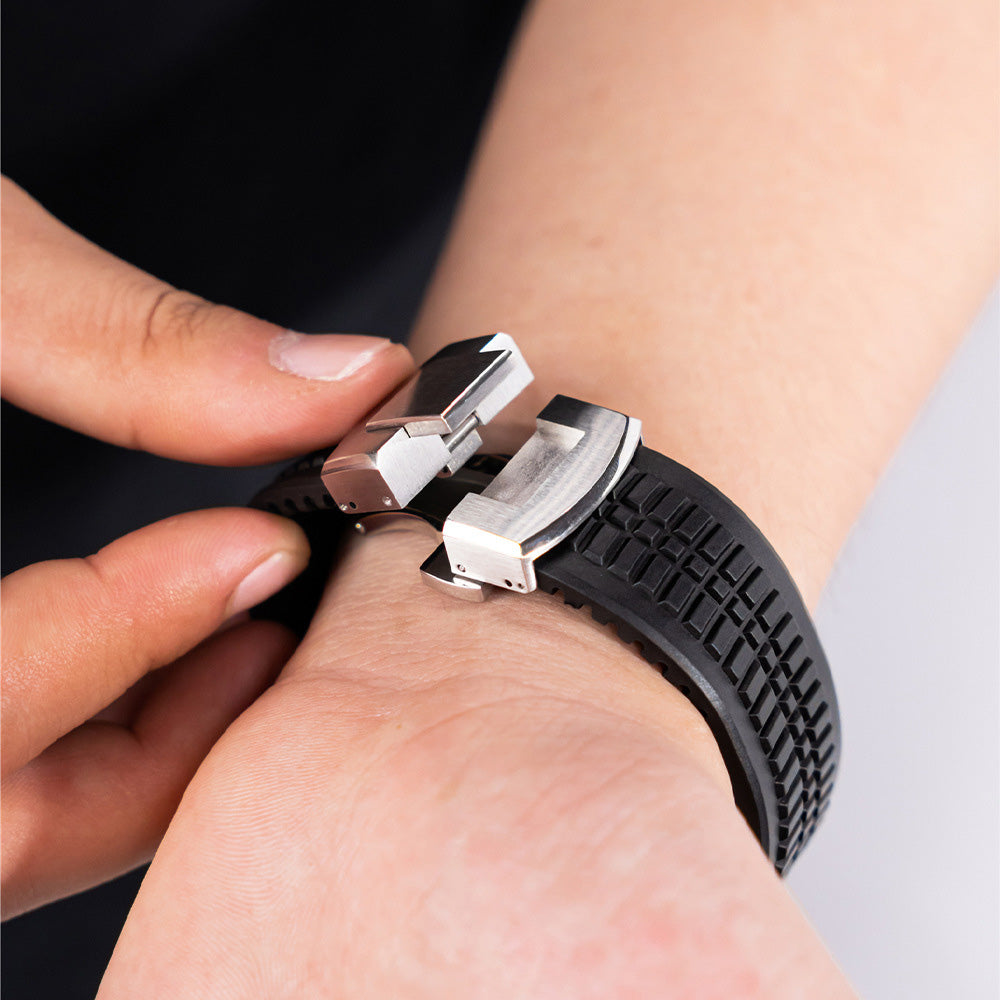 2025年最新デザイン】クアドラリッチラバーバンド【アップルウォッチ