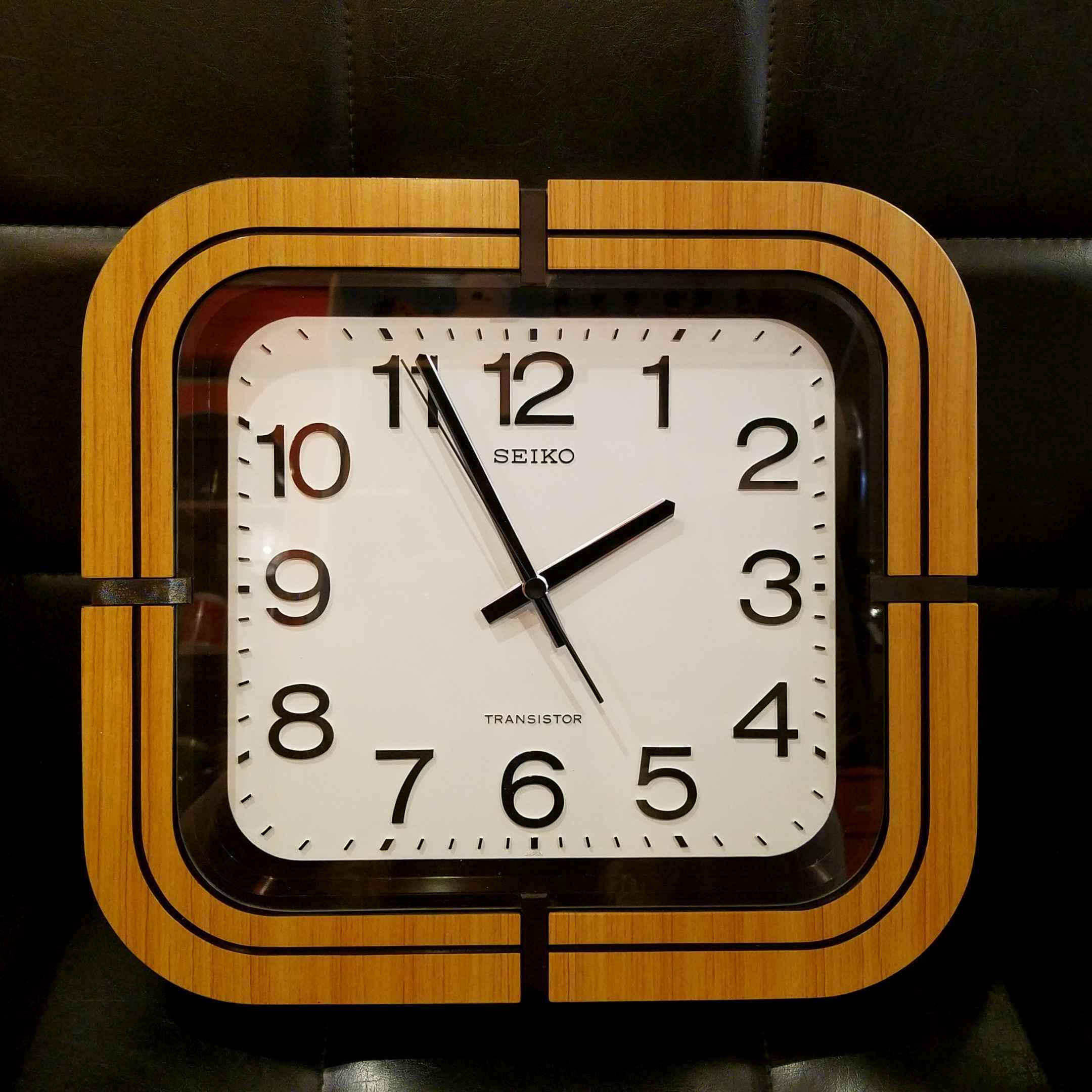 ミッドセンチュリーな70年代のセイコー壁掛け時計 - [Sold Out]過去の