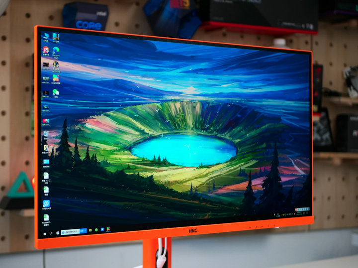 HKC、おそらく世界初となるオレンジ一色の27インチ IPS WQHD 144Hz