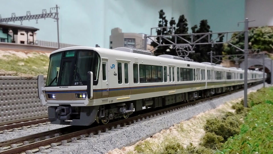 221系リニューアル車〈大和路快速〉 - ビスタ模型鉄道（エヌゲージ日記）