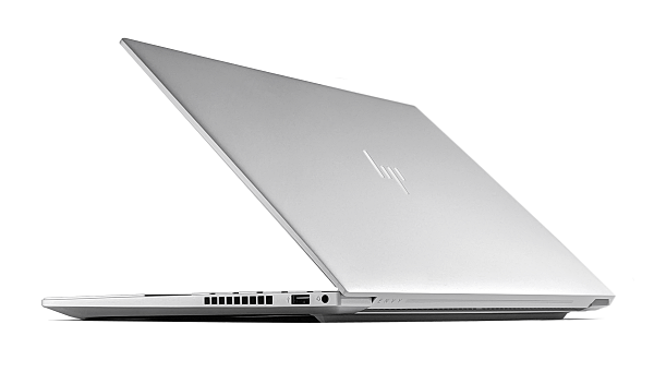 実機レビュー】HP ENVY 15-ep0000：スタイリッシュで高性能な RTX