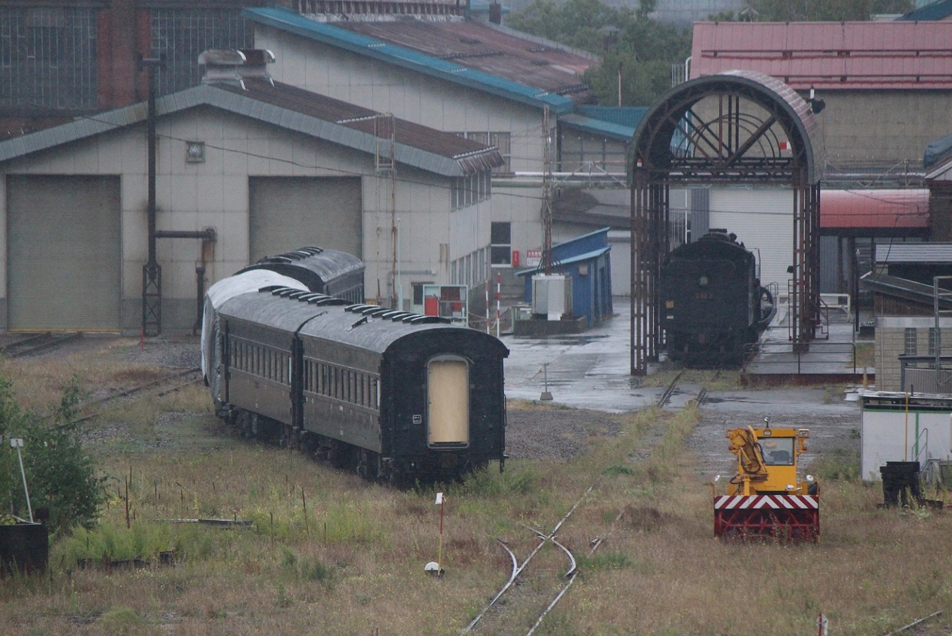 C62ニセコ号の再来か？ 苗穂工場に集結した旧型客車5両 - タタールの
