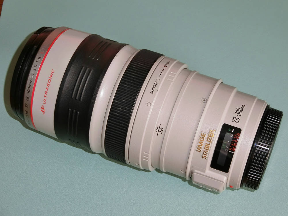 EF28-300mm F3.5-5.6L IS USM の修理の話 - くるま走ってたの！