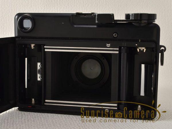 理想の中判カメラ」Plaubel makina67は永遠にサンライズカメラ公式