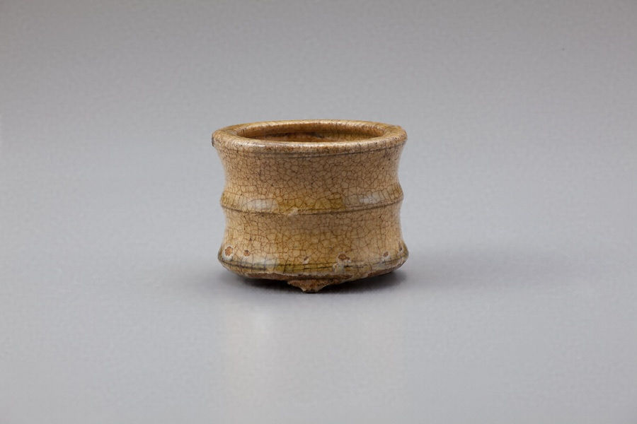 黄瀬戸節竹形香炉 文化遺産オンライン