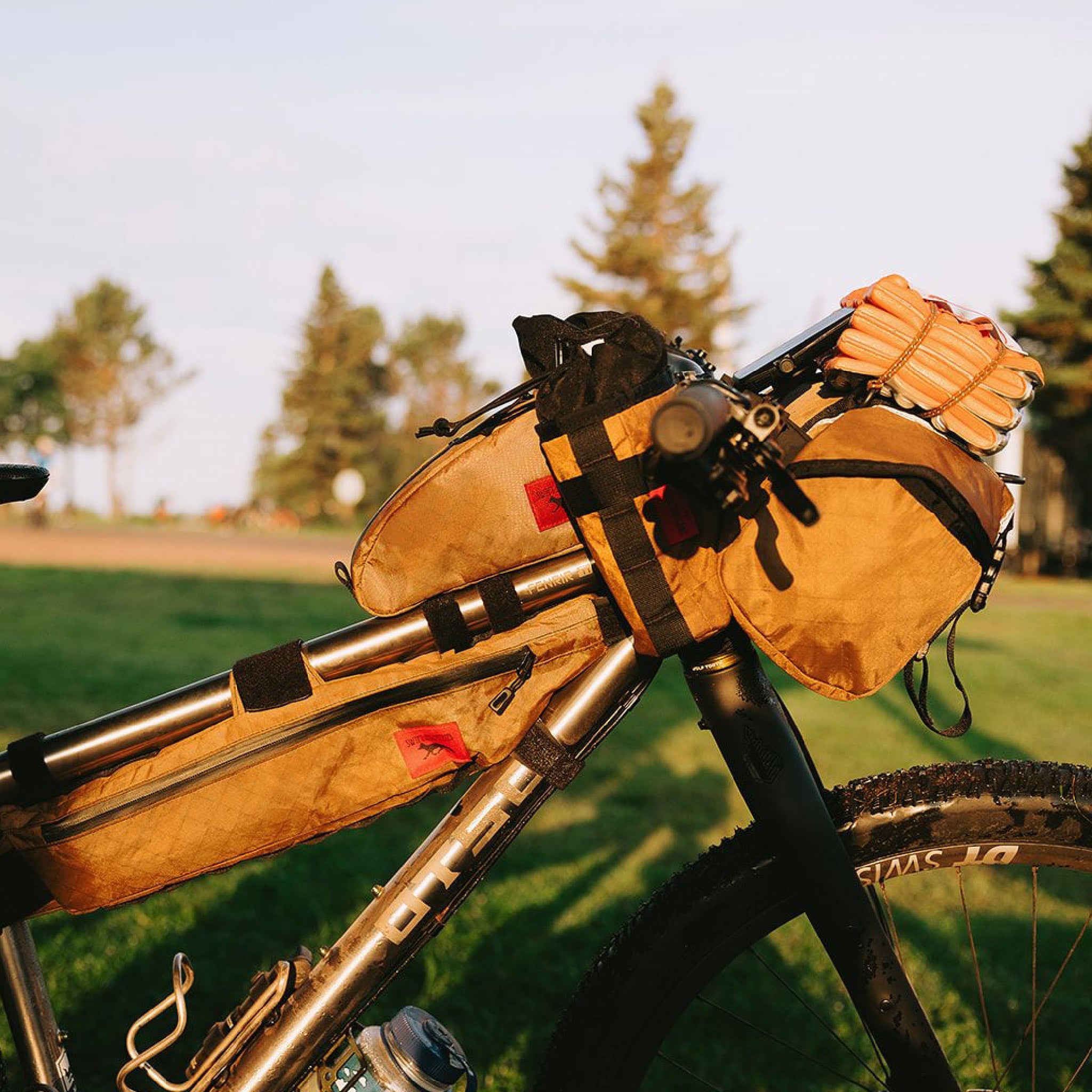 Moxie Top Tube Bag – Swift Industries