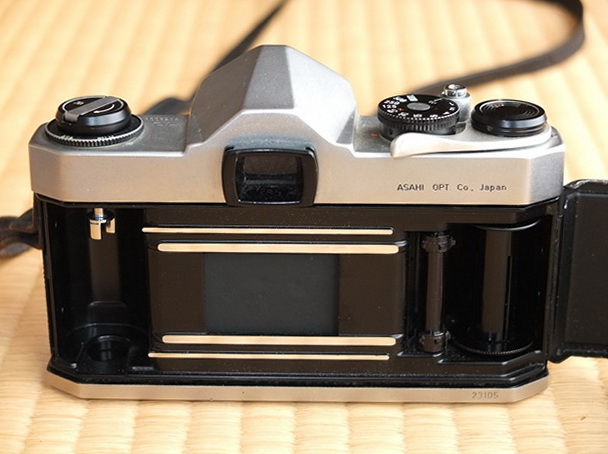 わたしのカメラ三昧 第43回 「ペンタックスSL」 | トイラボカフェ