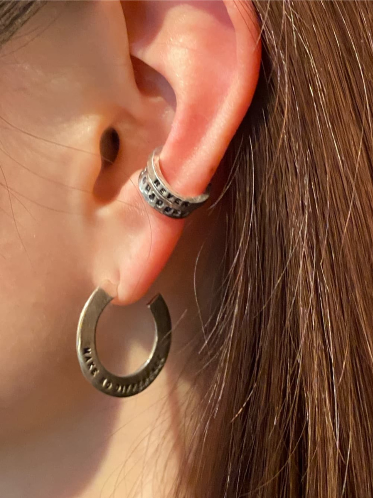 SERGE THORAVAL セルジュ・トラヴァル LOVE IS フープ ピアス – CALIDA