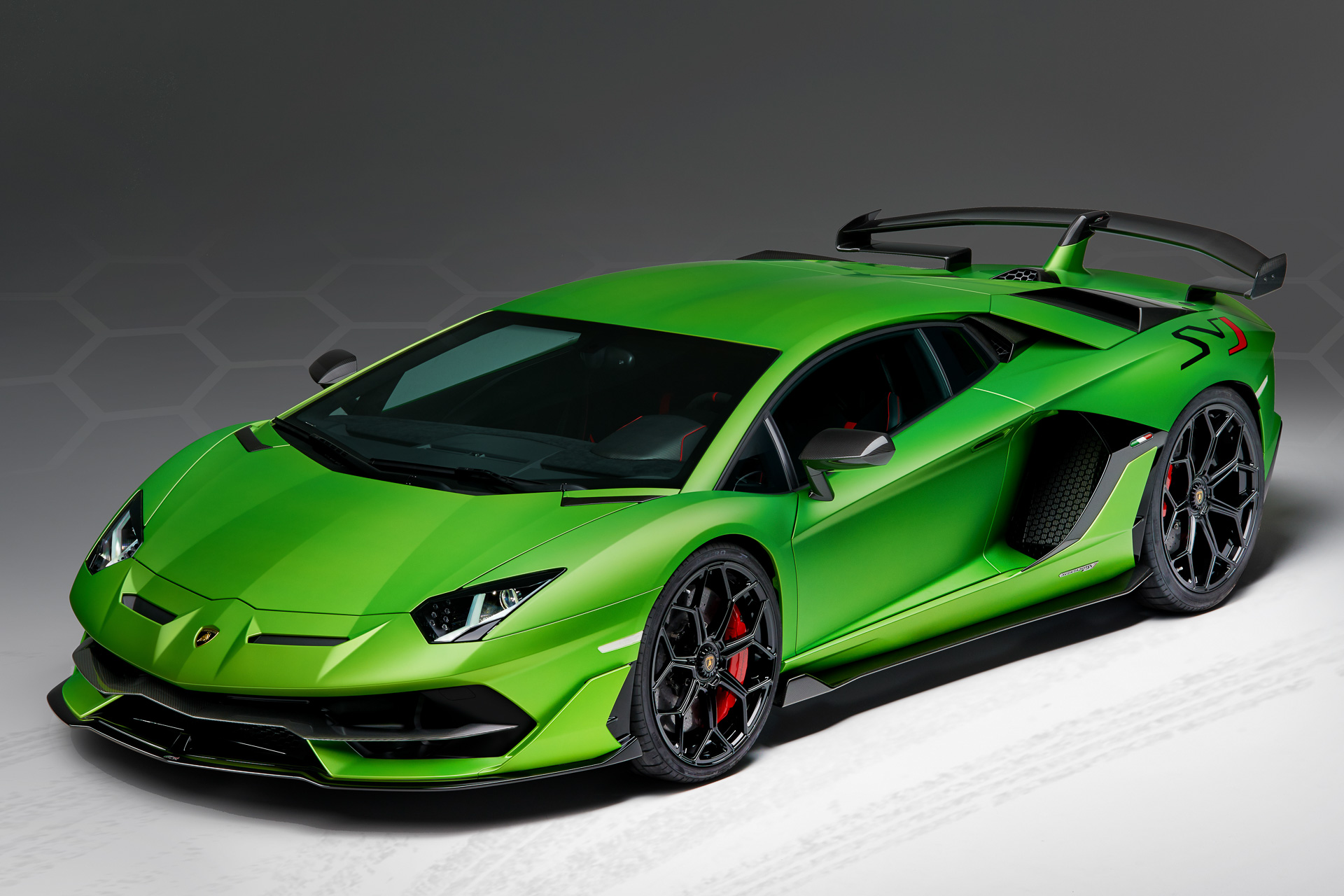 伊ランボルギーニ、ニュル市販車最速「アヴェンタドール SVJ」世界初