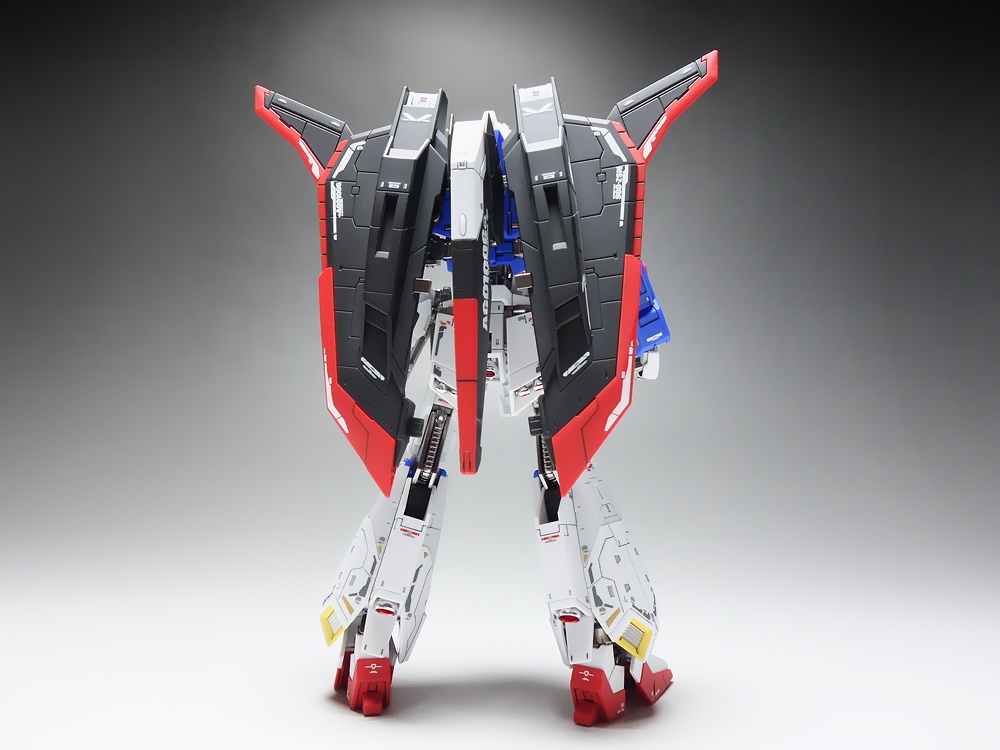 プレミアム完成品】バンダイ RG 1/144 Zガンダム | プラモデル