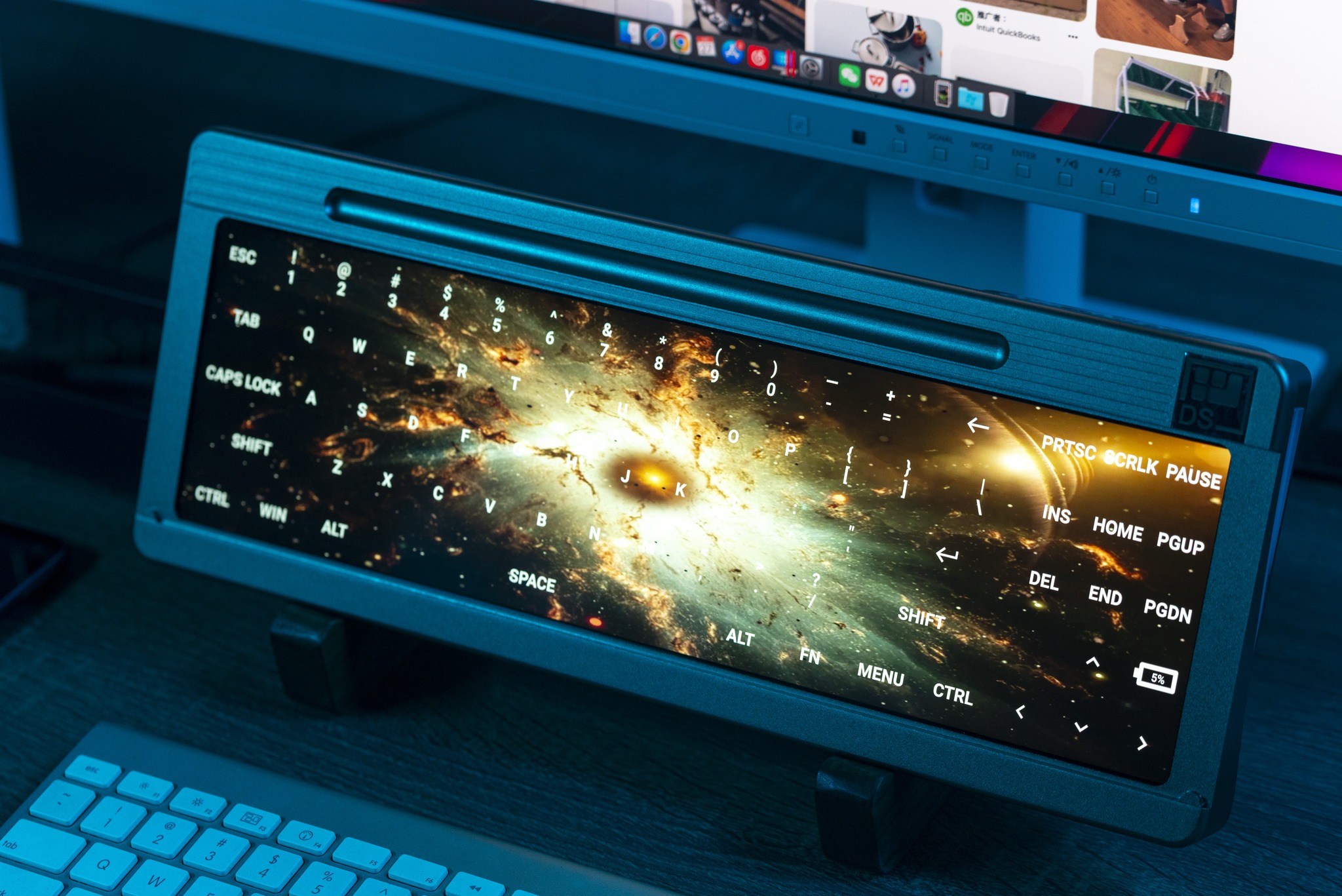 CPU/GPU内蔵タッチスクリーンキーボード「DS Pixel Keyboard