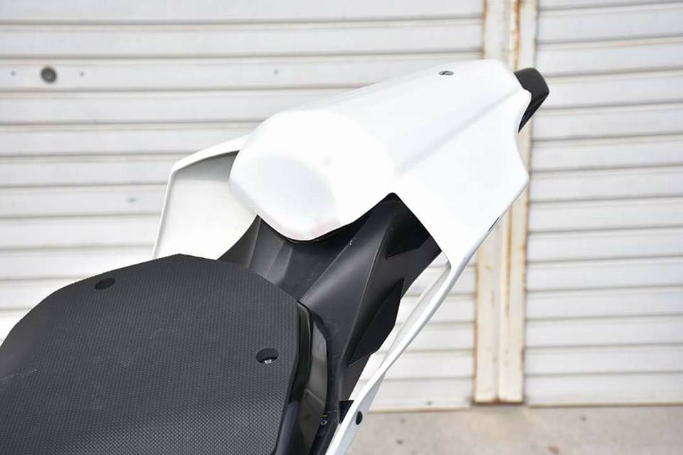 17~YZF-R6/ｼﾝｸﾞﾙｼｰﾄ/ﾚｰｽ | EIGHT （才谷屋ファクトリー､HEART）