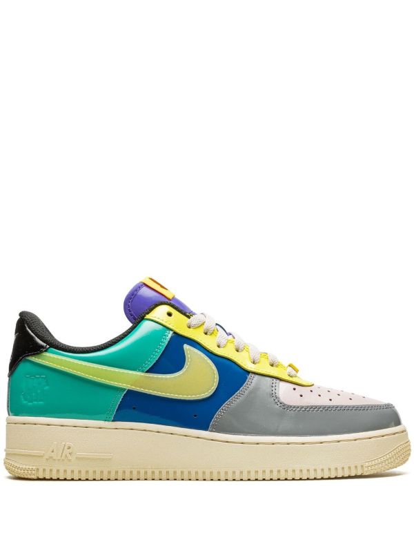 Nike x UNDEFEATED 'Air Force 1 Low' スニーカー | グレー | FARFETCH JP