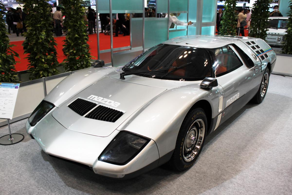 幻の国産スーパーカー】ロータリーエンジン搭載の「マツダRX500