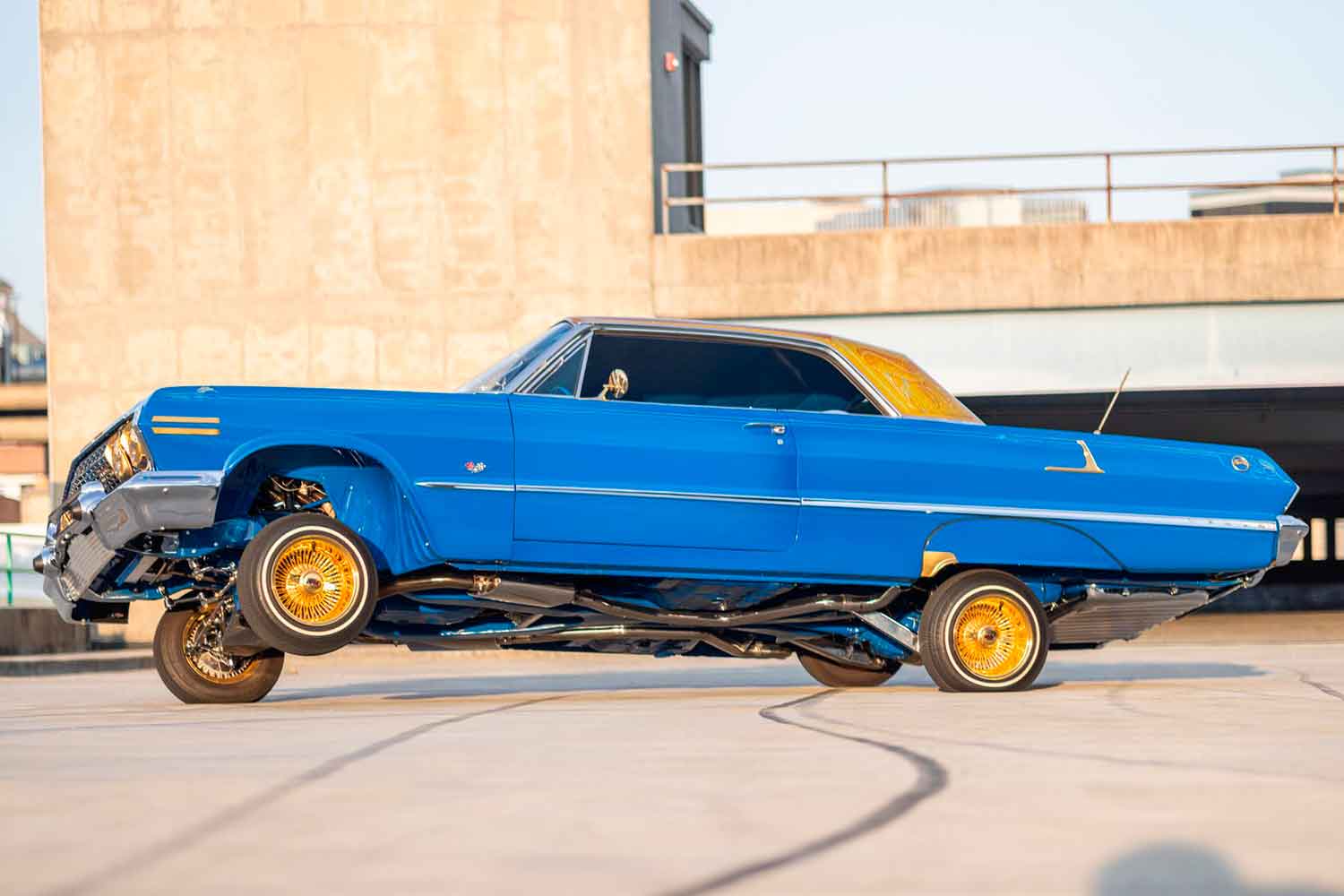 チカーノたちの誇りとアイデンティティをアピールするために生み出され