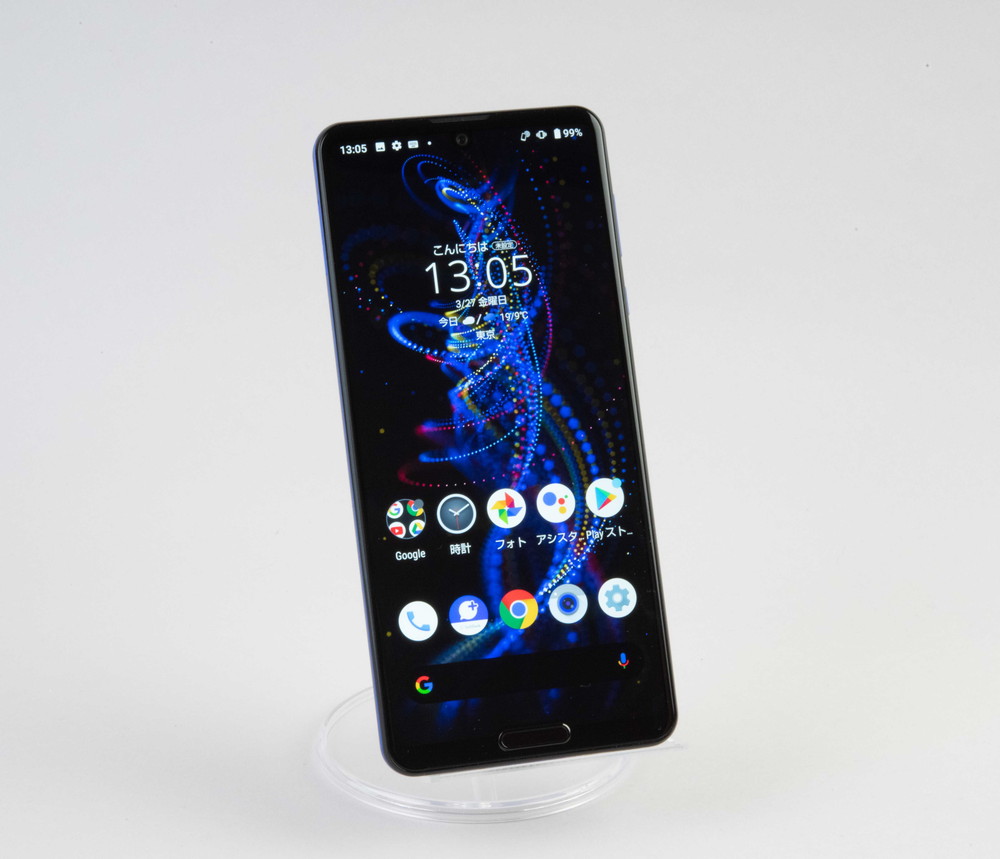 ついに登場した5Gスマホ、シャープの「AQUOS R5G」を辛口レビュー