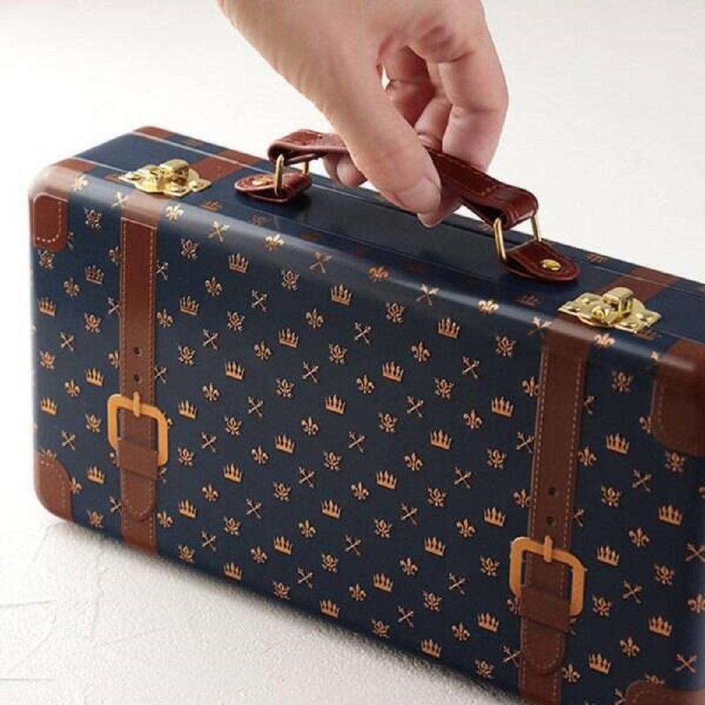 この可愛さは反則！カルディの「トランク缶」は見つけたら即カゴへ