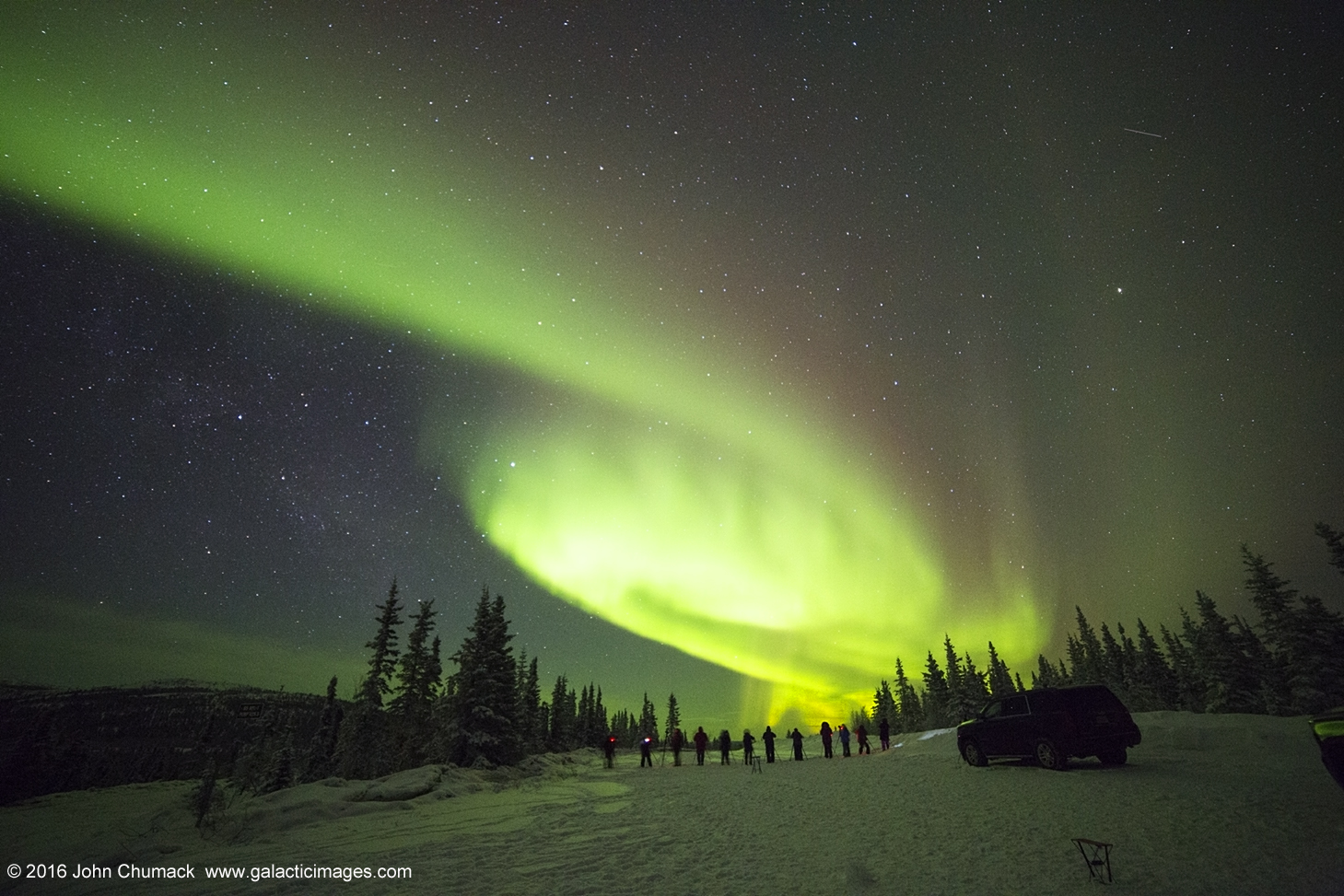 Alaskan Aurora Mimics Spiral Galaxy in Spectacular Skywatcher