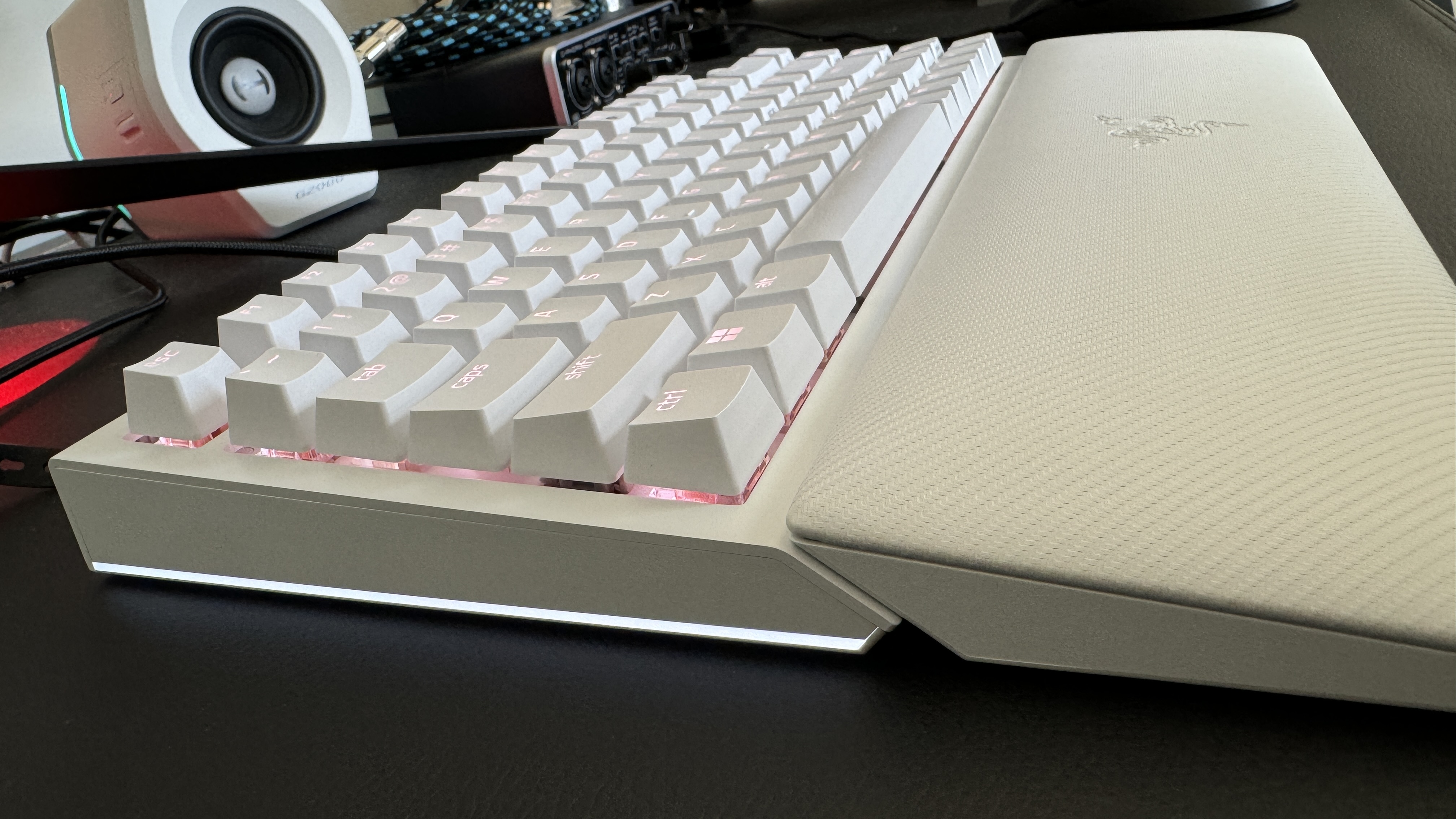 Razer BlackWidow V4 75% review | PC Gamer