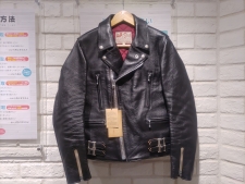 新宿店で、アディクトクローズの品番AD-01・マスターメイド・ホース