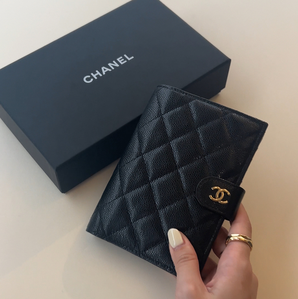 お財布として使えるCHANELの『パスポートケース』が超穴場!-STYLE HAUS