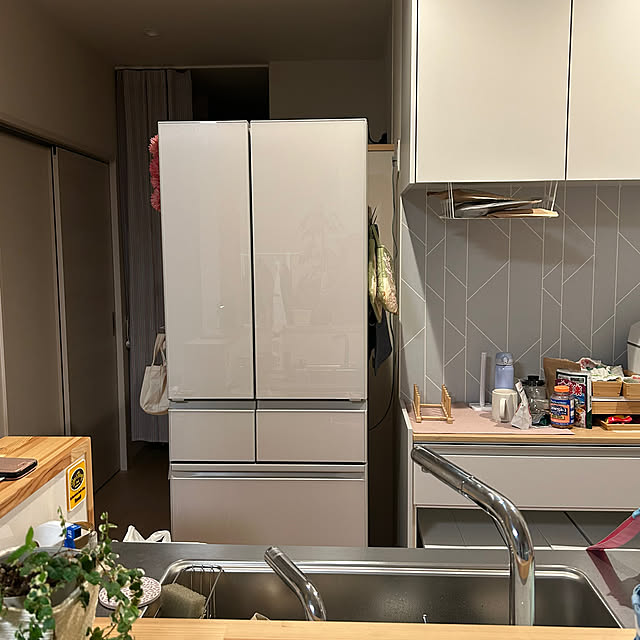 取付無料！三菱チルドルーム搭載おしゃれホワイトインテリアグラス