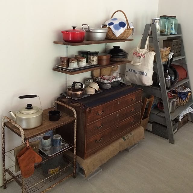 和箪笥をおしゃれにリメイクして活用してみる | RoomClip mag | 暮らし