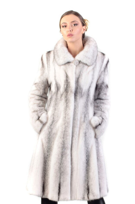 black_cross_fully_let_out_mink