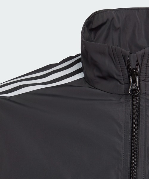 adidas（アディダス）の「アディカラー クロップトラックジャケット