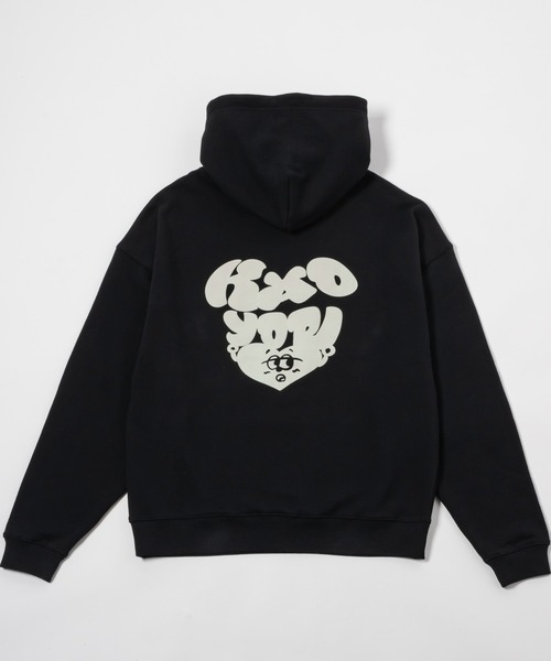 kaoyorinakami（カオヨリナカミ）の「big heart hoodie / ビッグハート