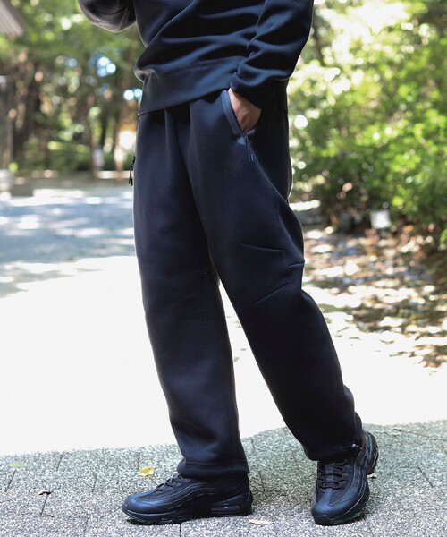 NIKE（ナイキ）の「NIKE / テック フリース オープンヘム スウェット