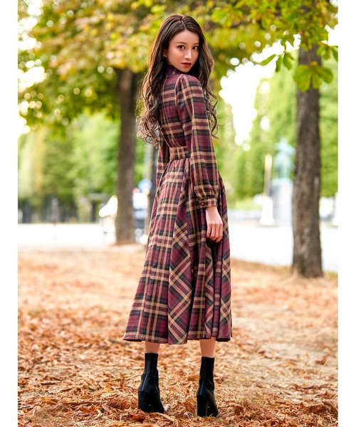 emiriawiz（エミリアウィズ）の「ベルト付きチェックフレアワンピース