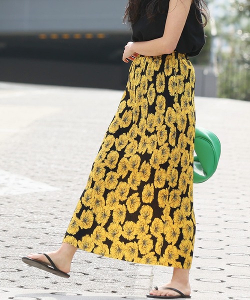 大花柄細プリーツスカート（スカート）｜coca（coca）（コカ）の