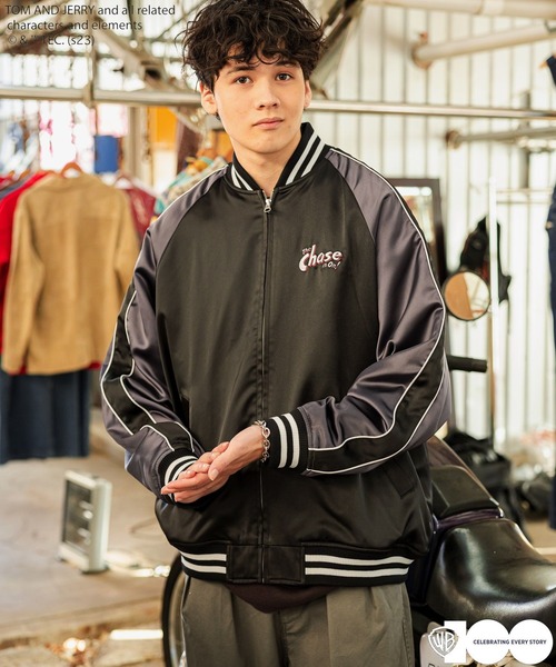 niko and（ニコアンド）の「【ワーナー・ブラザース】コラボBIG刺繍