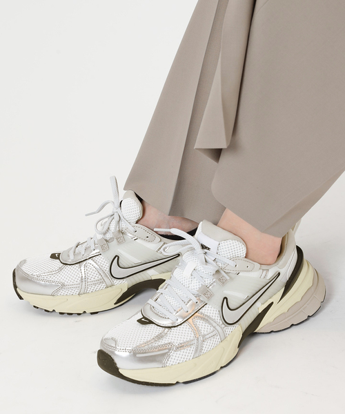 NIKE/ ナイキ】V2K Run(Silver)（スニーカー）｜NIKE（ナイキ）の